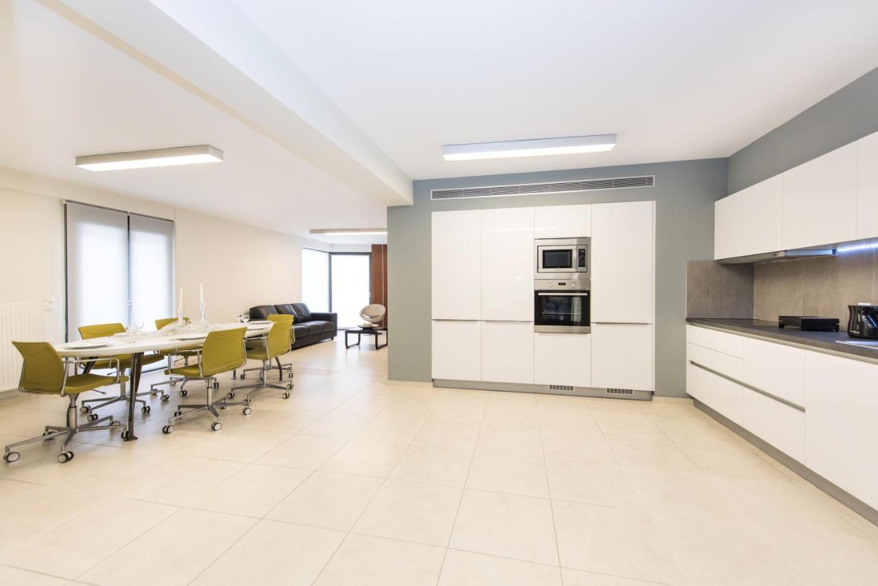 Spacious Fully Equipped 3Bd 2Bath Apt In The Heart Of City With Balconies Ac And Fast Wifi #1 Iraklion Buitenkant foto