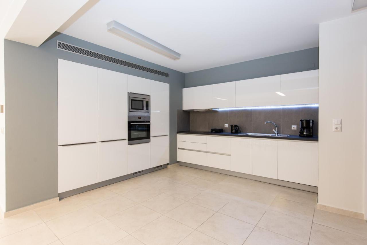 Spacious Fully Equipped 3Bd 2Bath Apt In The Heart Of City With Balconies Ac And Fast Wifi #1 Iraklion Buitenkant foto